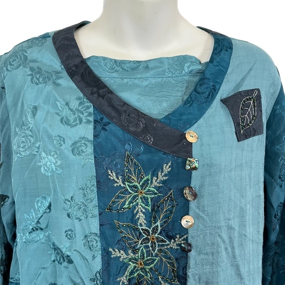 FAITH CELIA FORRESTER Teal Blue Embroidered Lagenlook Art to Wear Top Shirt sz M - Picture 2 of 16